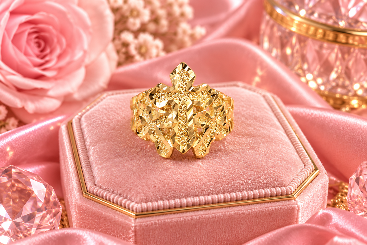 TRIPLE CROSS RING