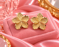FLOWER STUDS