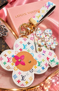 WHITE LV KEYCHAIN SET